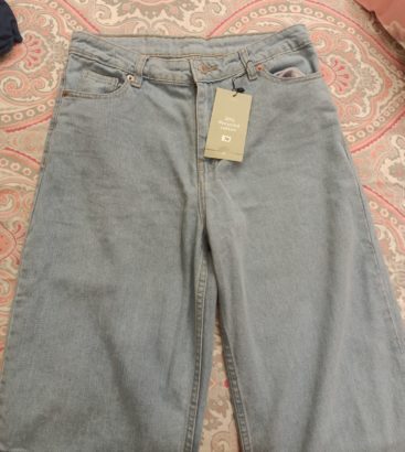 Light Blue Wide Legged Jeans (Size: M )| Women Bottoms & Pants | Brand New With Tags